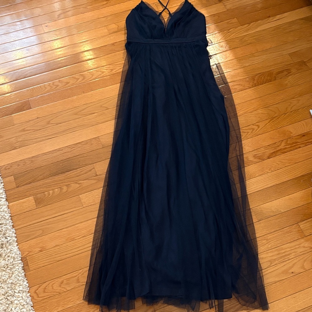 Elegant Navy Tulle Evening Gown - V-Neck Strappy Back